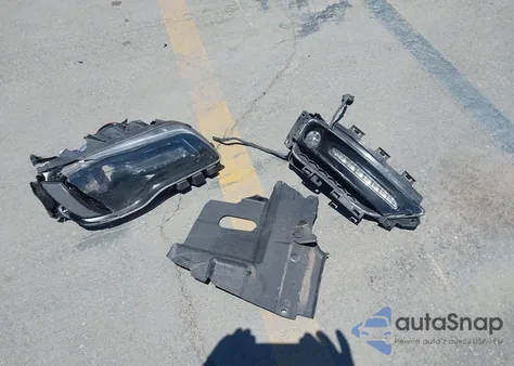 2017 Chrysler 300 300S z USA, uszkodzony, nr VIN 2C3CCABG4HH664771